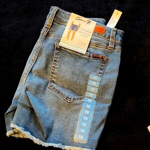 NWT weekend jean shorts 5in inseam size 10